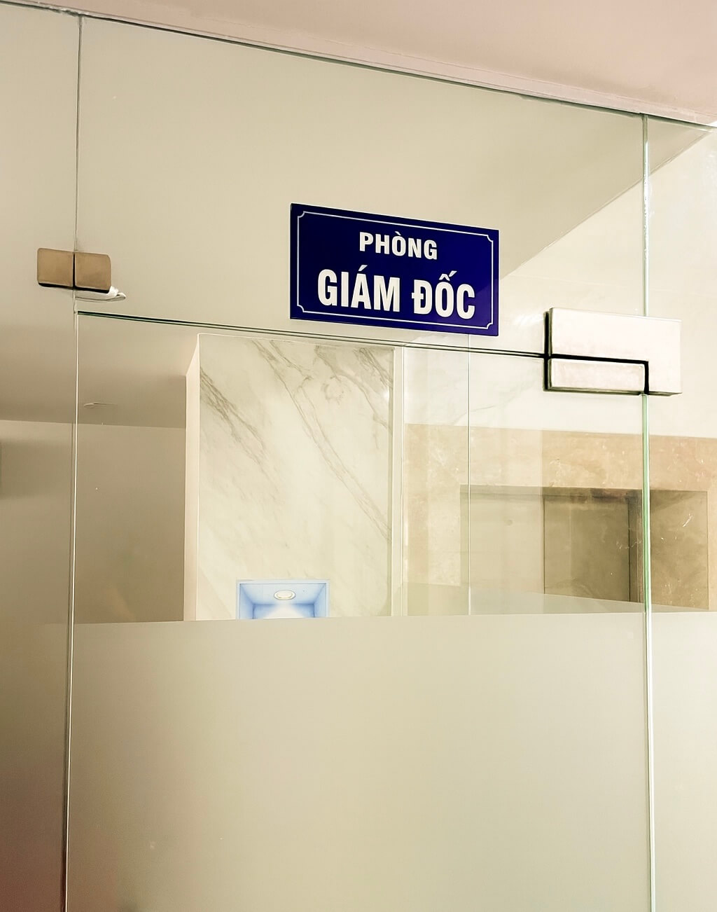 epc office director room KK5zSNa jpg